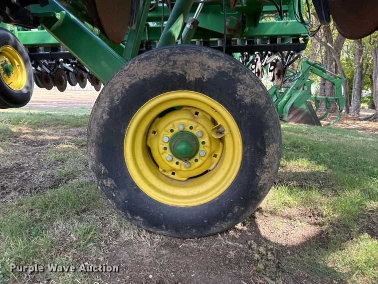 image for item EW4509 John Deere 455 grain drill