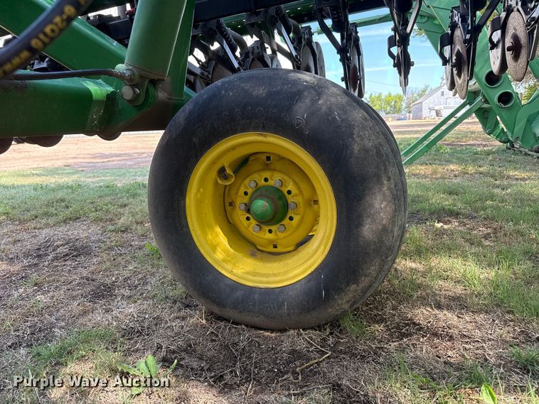image for item EW4509 John Deere 455 grain drill