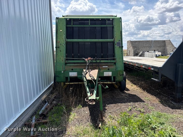 image for item EW4512 John Deere 530 round baler