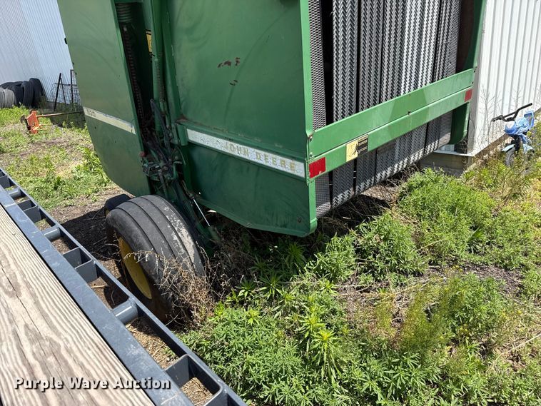 image for item EW4512 John Deere 530 round baler