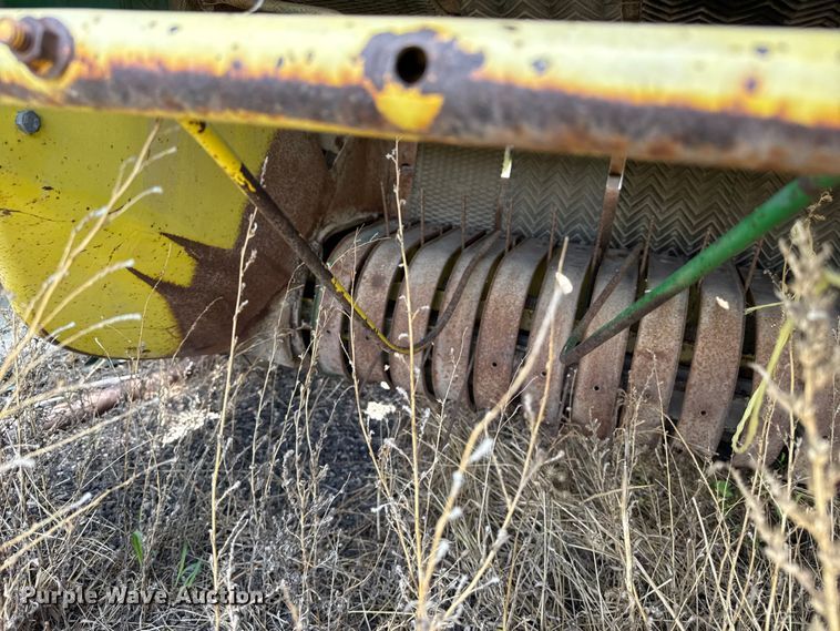 image for item EW4512 John Deere 530 round baler