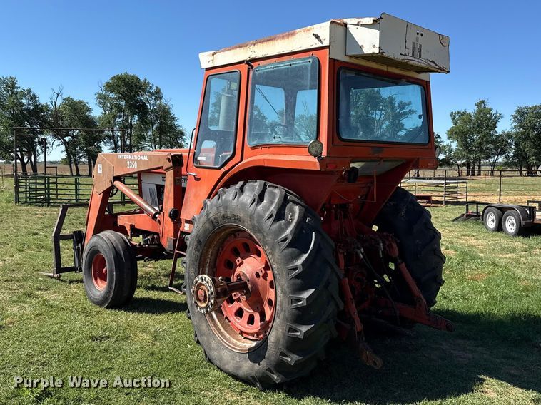 image for item EW4536 1973 International 1466 Farmall tractor