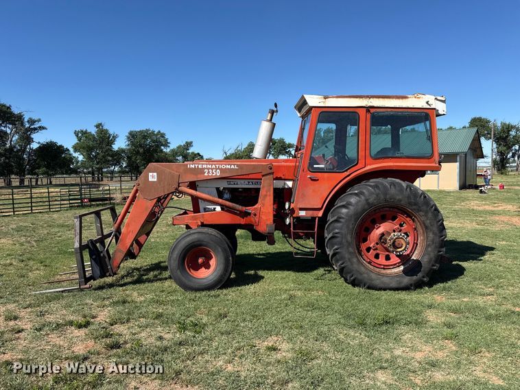 image for item EW4536 1973 International 1466 Farmall tractor
