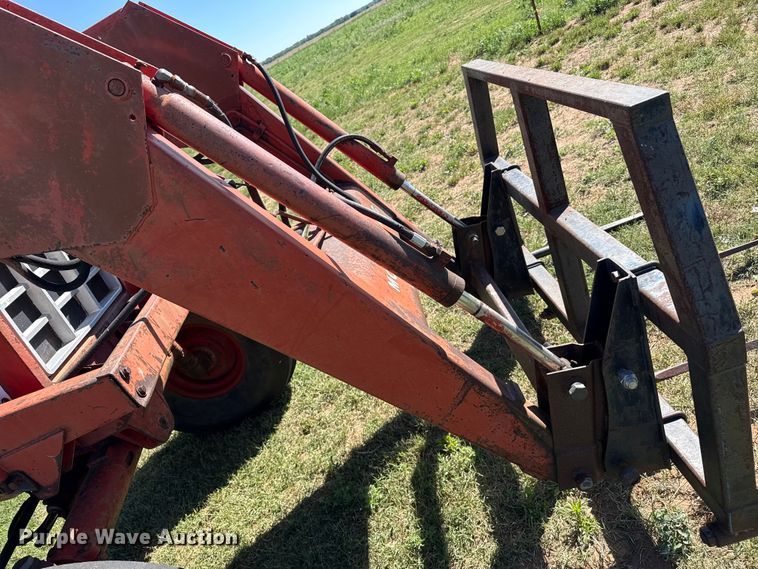 image for item EW4536 1973 International 1466 Farmall tractor