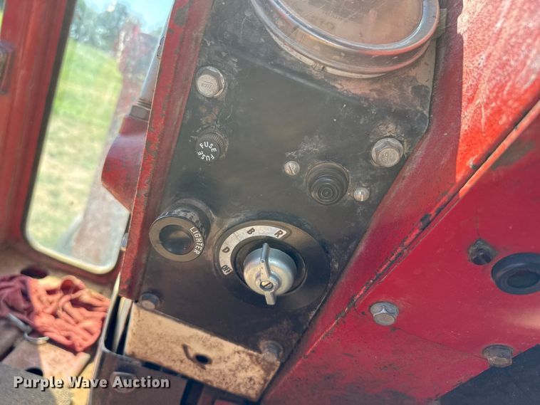 image for item EW4536 1973 International 1466 Farmall tractor