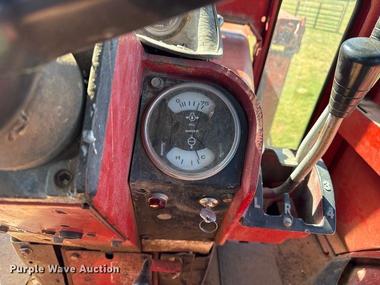 image for item EW4536 1973 International 1466 Farmall tractor