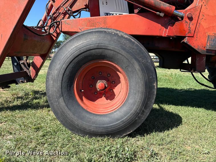 image for item EW4536 1973 International 1466 Farmall tractor