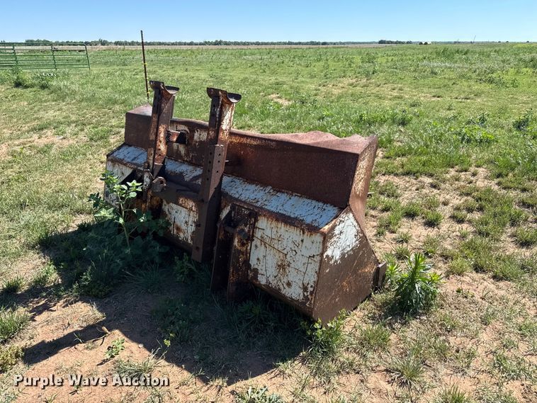 image for item EW4536 1973 International 1466 Farmall tractor