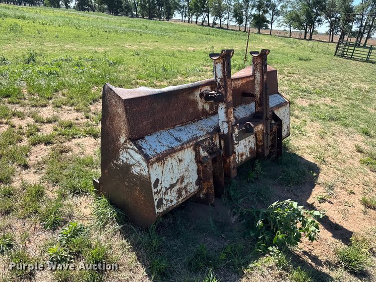 image for item EW4536 1973 International 1466 Farmall tractor