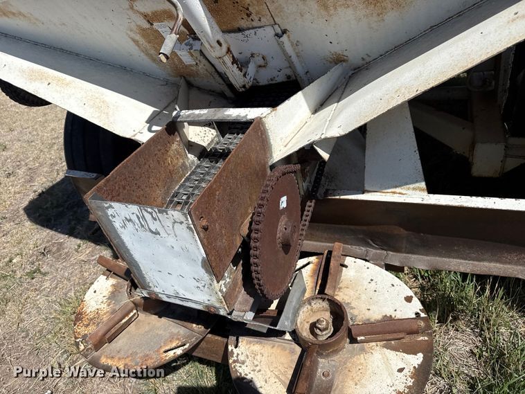 image for item EW4580 Dalton Mobility spreader