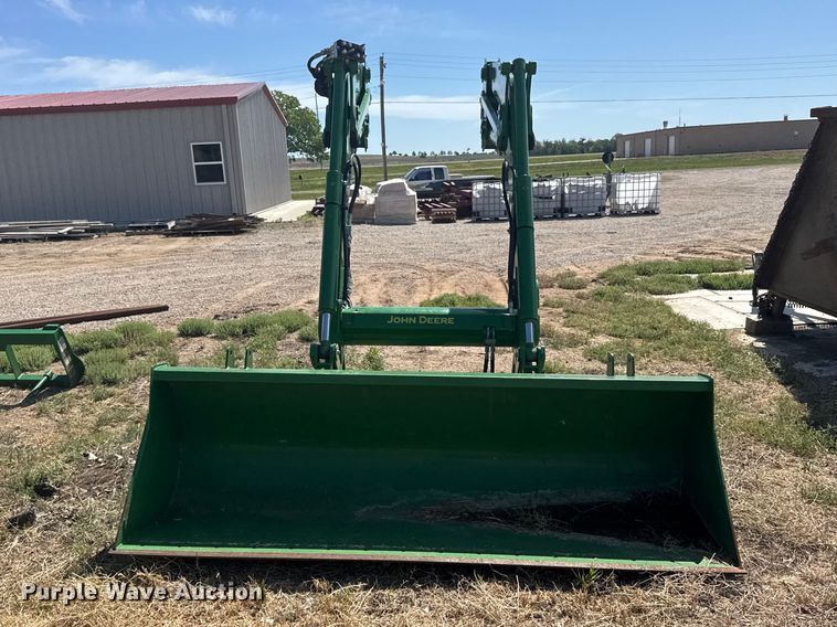 image for item FB7323 2021 John Deere 660R loader
