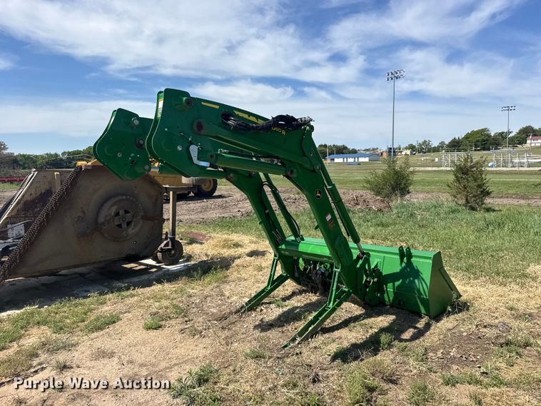 image for item FB7323 2021 John Deere 660R loader