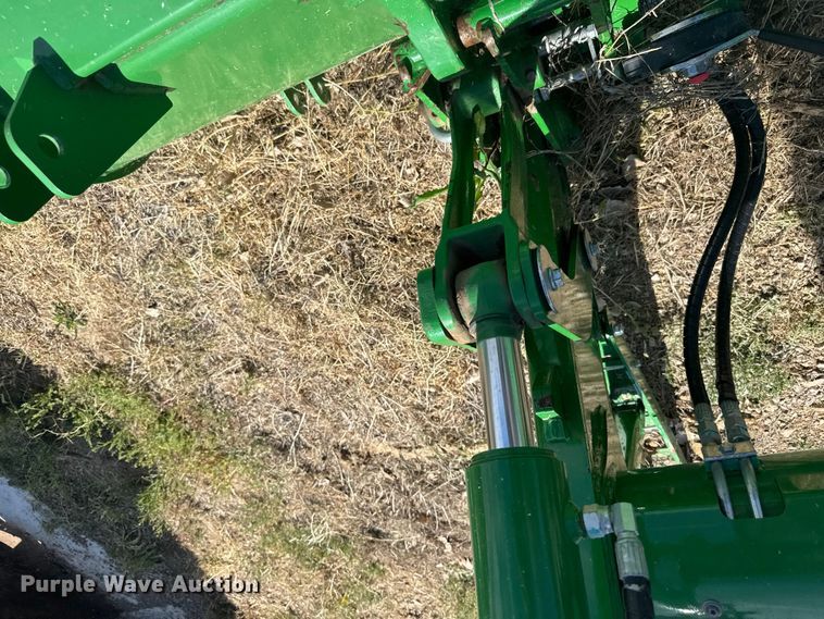 image for item FB7323 2021 John Deere 660R loader