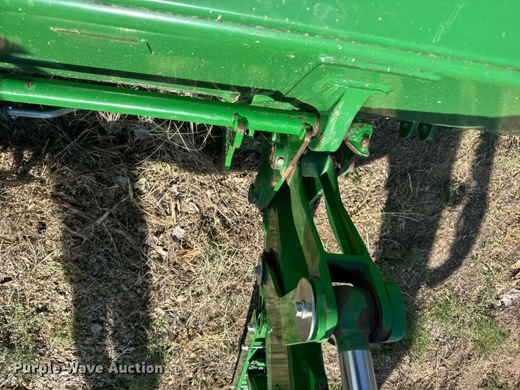 image for item FB7323 2021 John Deere 660R loader