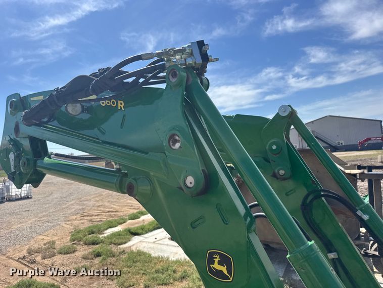 image for item FB7323 2021 John Deere 660R loader