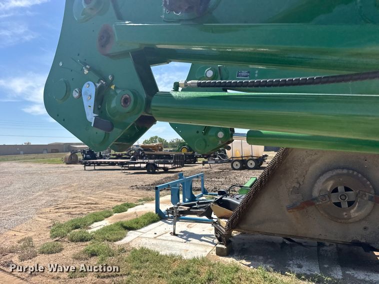 image for item FB7323 2021 John Deere 660R loader