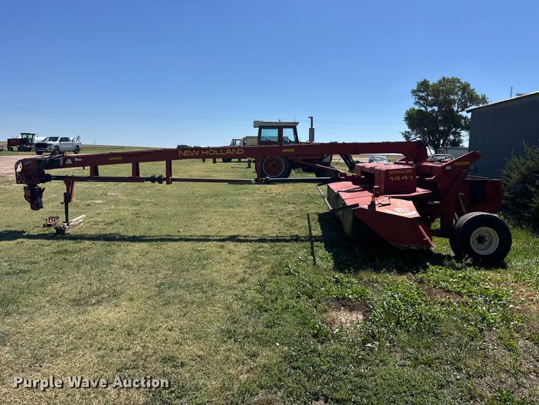 image for item FB7381 New Holland 1441 swather / windrower