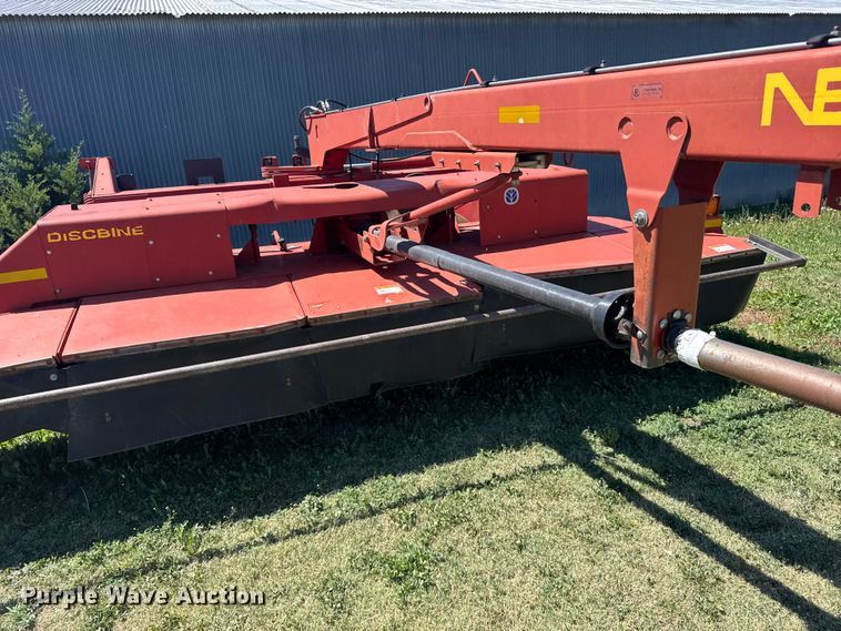image for item FB7381 New Holland 1441 swather / windrower