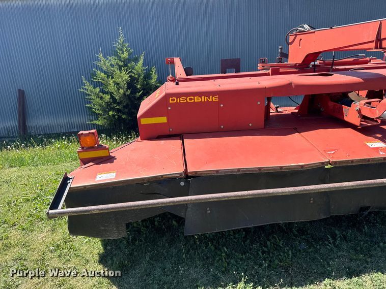 image for item FB7381 New Holland 1441 swather / windrower
