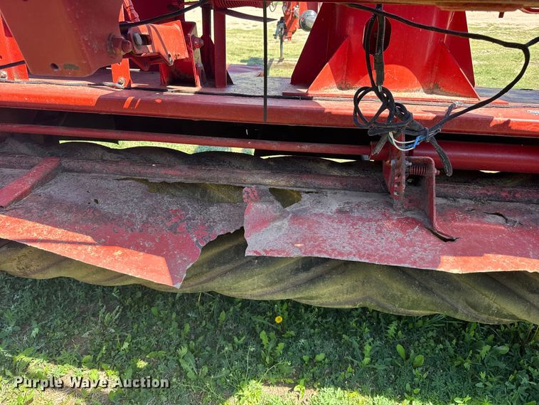 image for item FB7381 New Holland 1441 swather / windrower