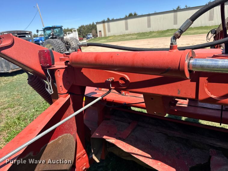 image for item FB7381 New Holland 1441 swather / windrower
