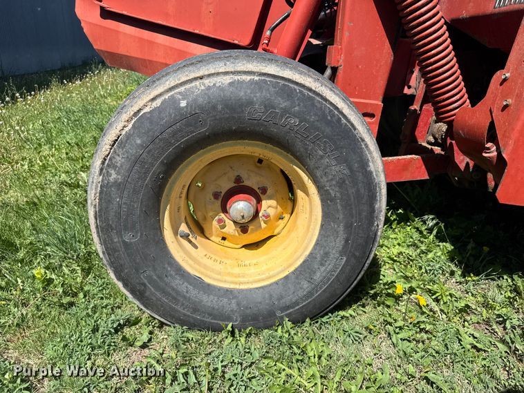 image for item FB7381 New Holland 1441 swather / windrower