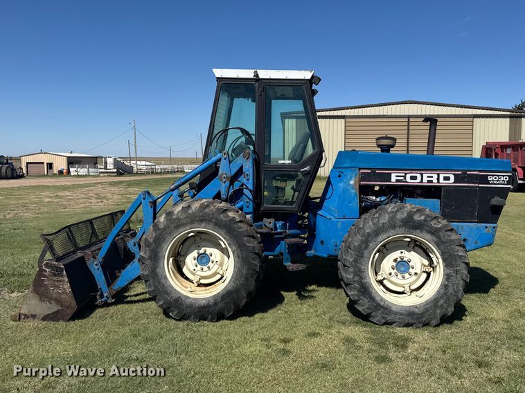 image for item FB7382 Ford 9030 Versatile 4WD bi-directional tractor