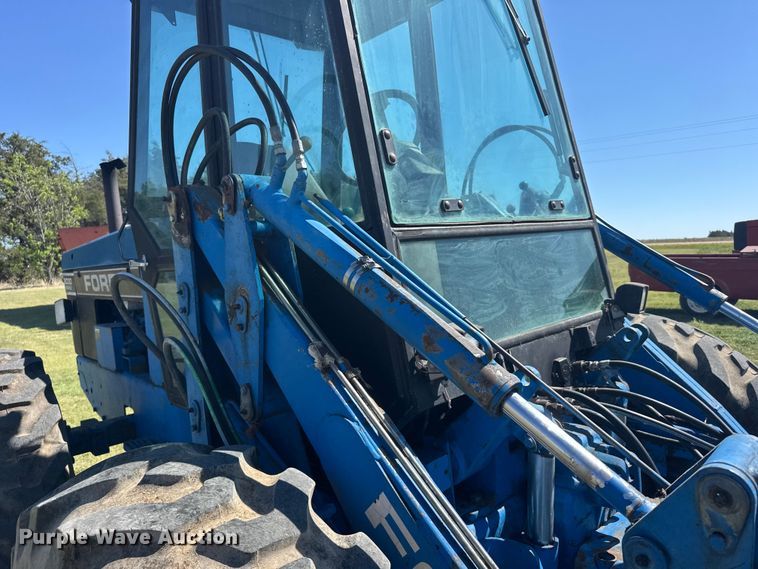 image for item FB7382 Ford 9030 Versatile 4WD bi-directional tractor