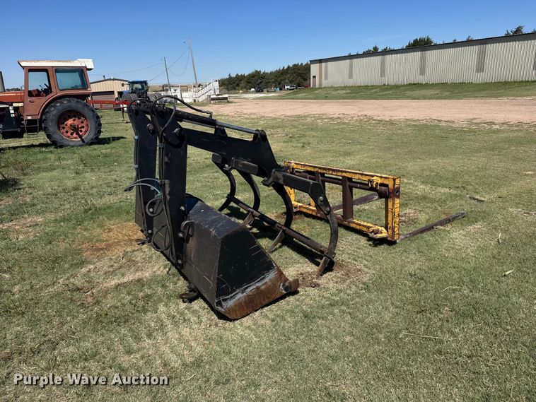 image for item FB7382 Ford 9030 Versatile 4WD bi-directional tractor