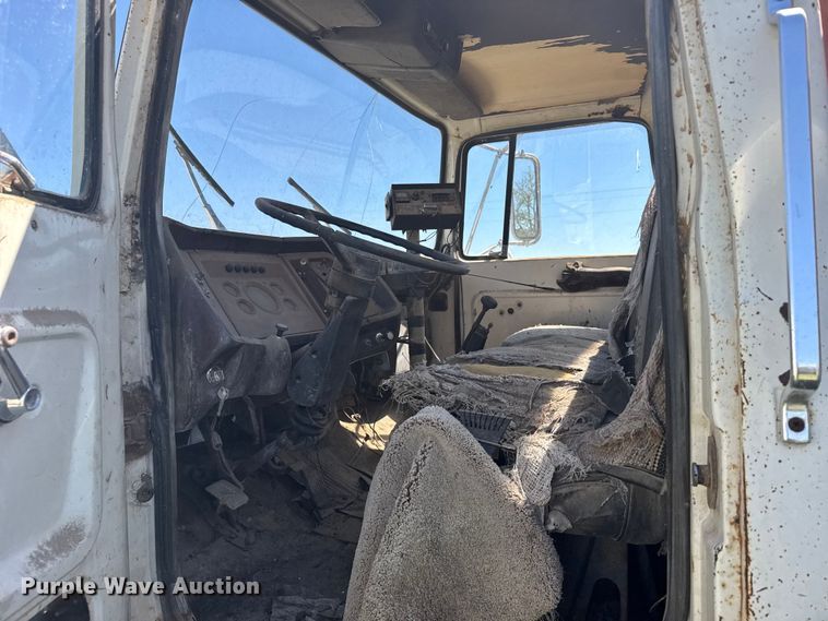 image for item FB7383 1975 Ford 800 feed mixer truck