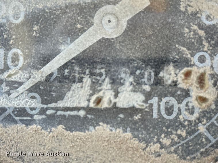 image for item FB7383 1975 Ford 800 feed mixer truck
