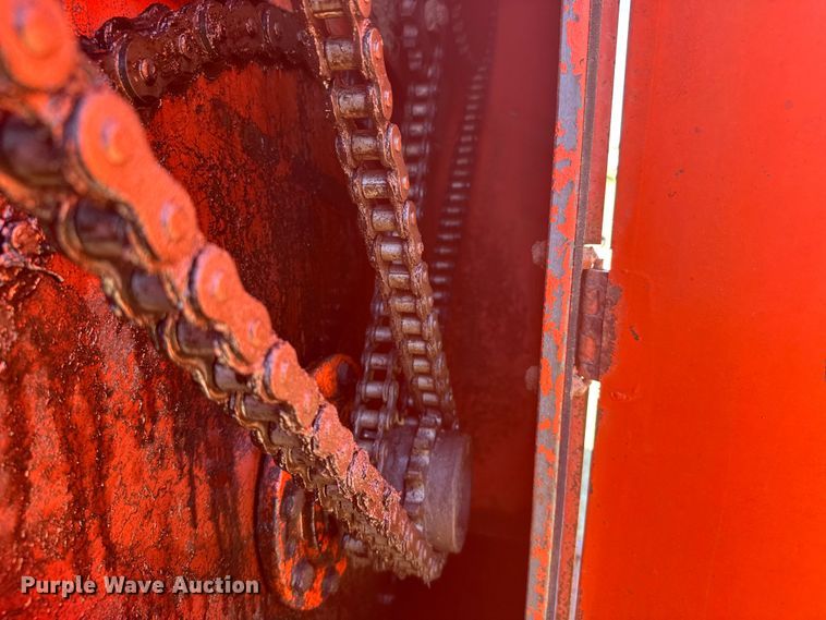 image for item FB7384 1976 Ford 750 feed mixer truck