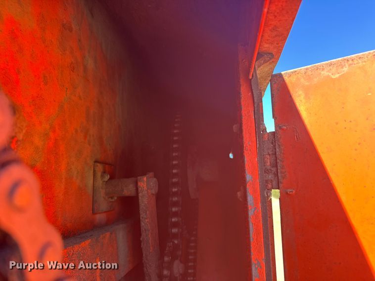 image for item FB7384 1976 Ford 750 feed mixer truck