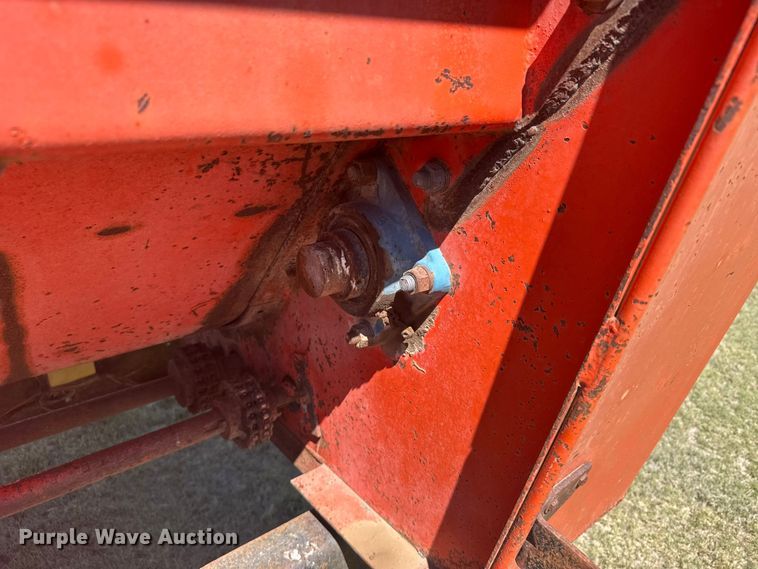 image for item FB7384 1976 Ford 750 feed mixer truck