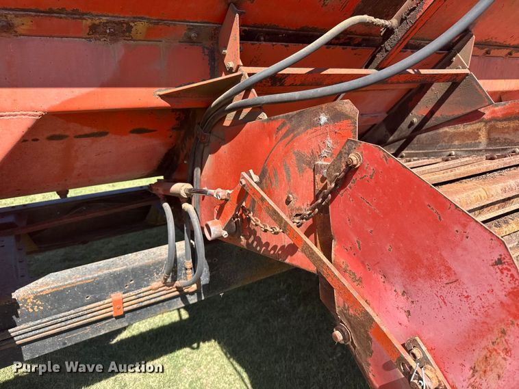 image for item FB7384 1976 Ford 750 feed mixer truck