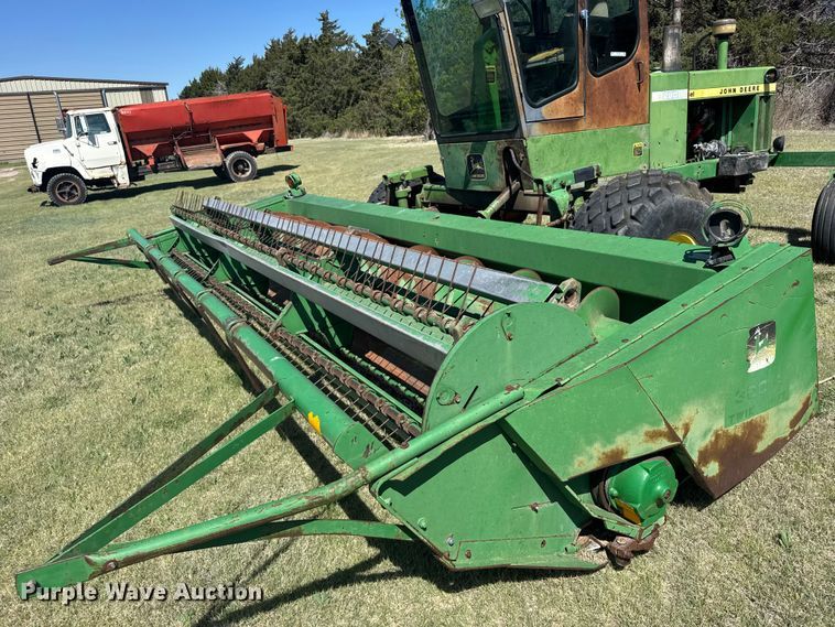 image for item FB7385 John Deere 2280 swather / windrower