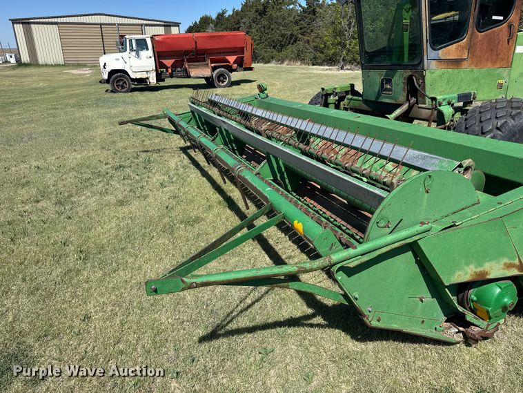 image for item FB7385 John Deere 2280 swather / windrower