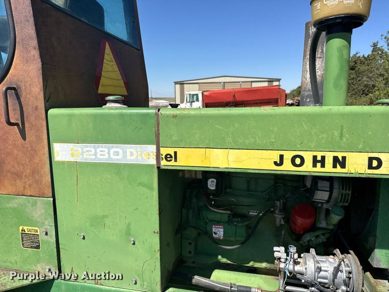 image for item FB7385 John Deere 2280 swather / windrower