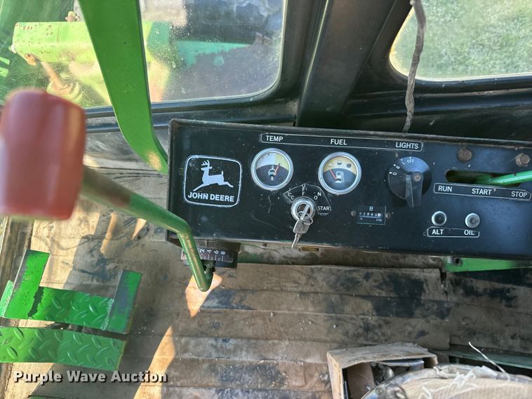 image for item FB7385 John Deere 2280 swather / windrower