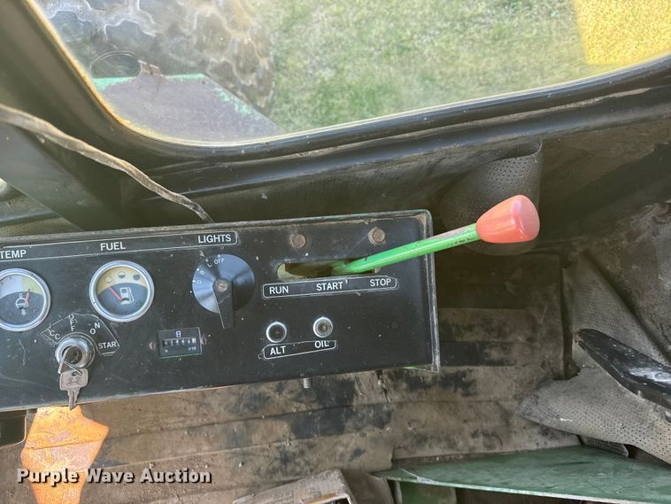 image for item FB7385 John Deere 2280 swather / windrower