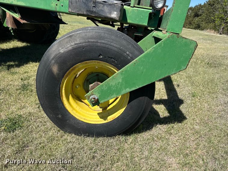 image for item FB7385 John Deere 2280 swather / windrower