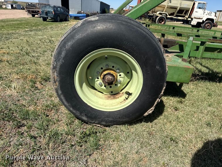image for item FB7385 John Deere 2280 swather / windrower