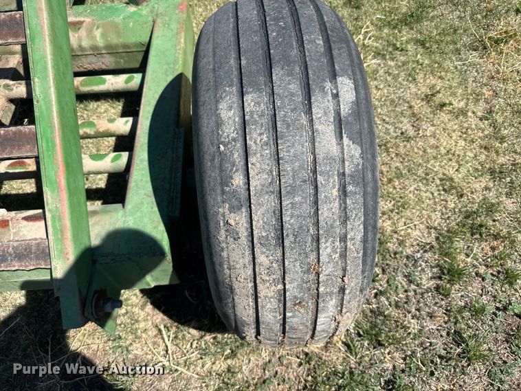 image for item FB7385 John Deere 2280 swather / windrower