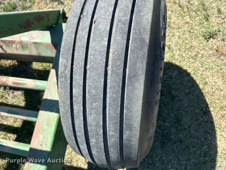 image for item FB7385 John Deere 2280 swather / windrower