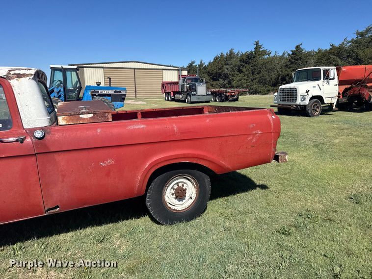 image for item FB7387 1962 Ford F250 pickup truck