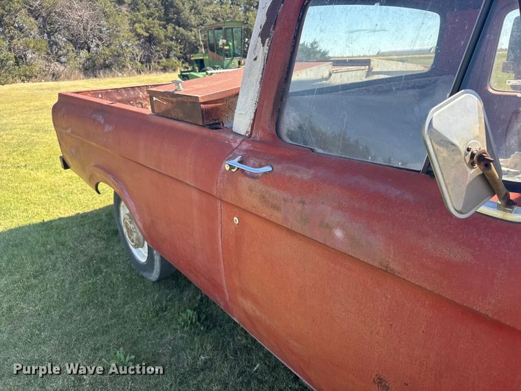 image for item FB7387 1962 Ford F250 pickup truck