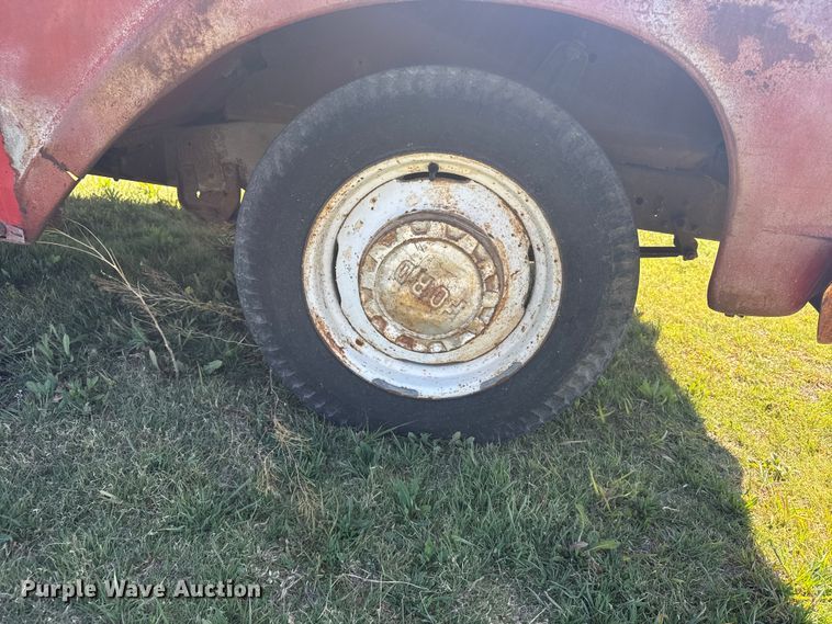 image for item FB7387 1962 Ford F250 pickup truck
