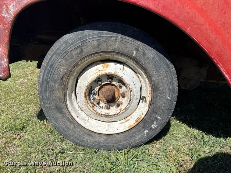 image for item FB7387 1962 Ford F250 pickup truck