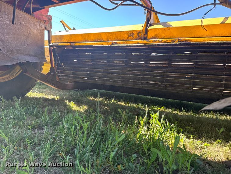 image for item FB7388 2001 New Holland HW320 swather / windrower