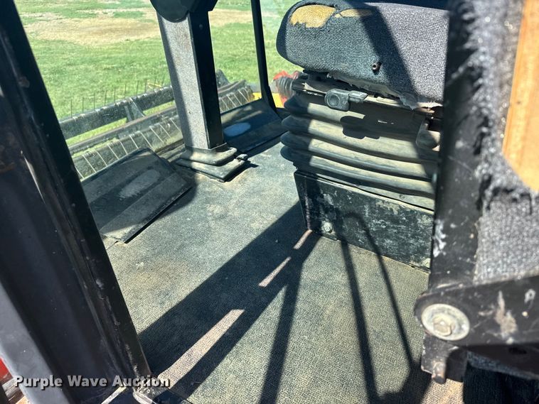image for item FB7388 2001 New Holland HW320 swather / windrower
